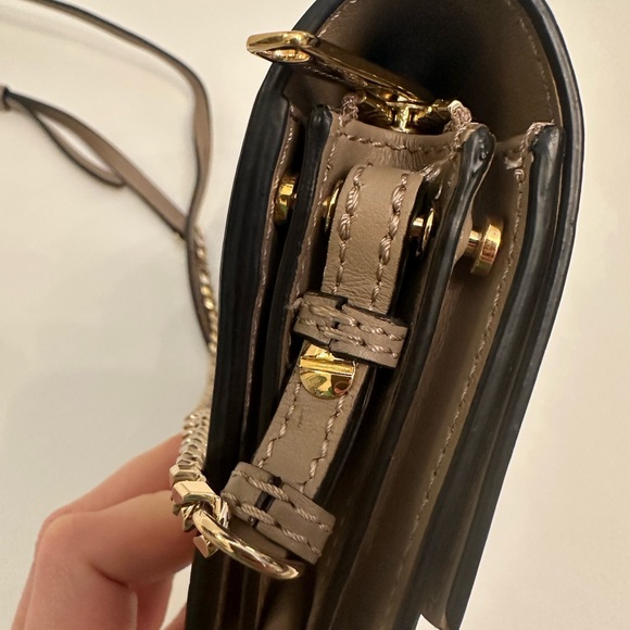 Burberry Madison Leather Beige Crossbody Bag with Gold Accents Authentic - Picture 8 of 12